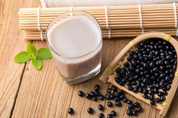 sua-dau-den Sữa đậu đen – Hướng dẫn 3 cách làm bổ dưỡng cho gia đình